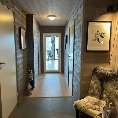 בית נופש Luxurious Family Near Trolltunga, Buer Utsikten