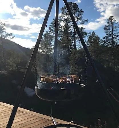 בית נופש Luxurious Family Near Trolltunga, Buer *