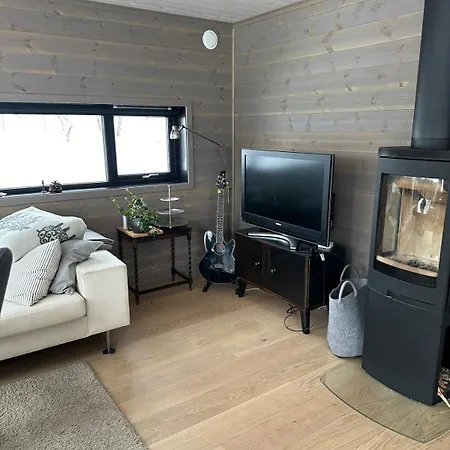 Luxurious Family Near Trolltunga, Buer Holiday home